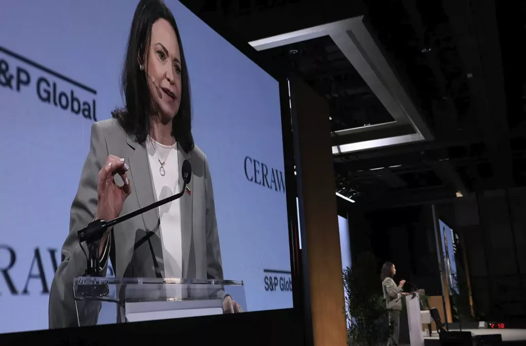 María Corina Machado: “Seguridad, privatización y condiciones justas”