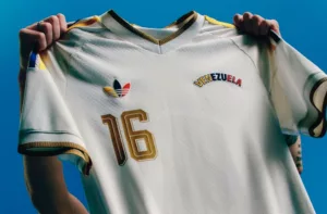 Adidas revela la nueva equipación de visitante de la Vinotinto con esencia histórica