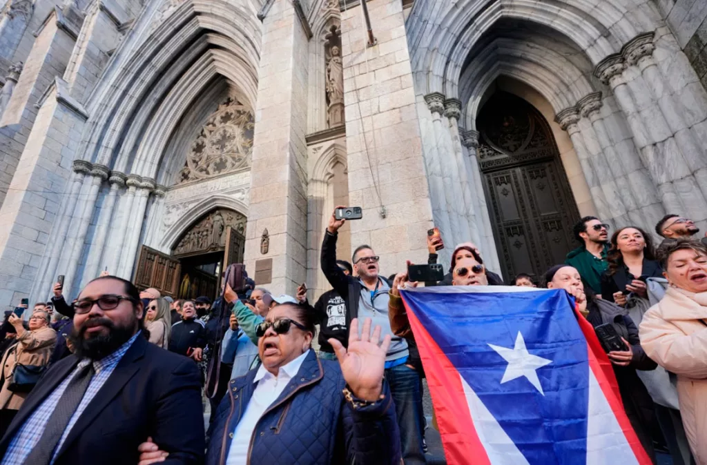 Nueva York despide a Willie Colón con una emotiva ceremonia en la Catedral de San Patricio
