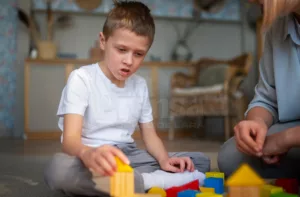 En el autismo nada es absurdo: Aprender a mirar más allá de la punta del iceberg
