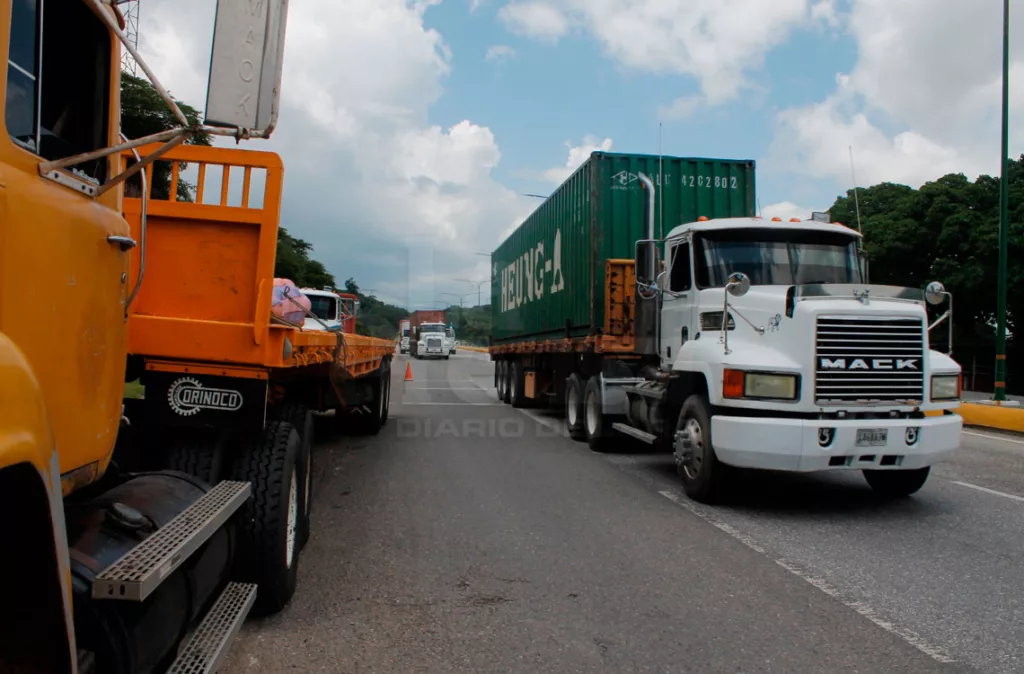 INTT ajusta restricciones de carga pesada para el asueto de Semana Santa a partir del 2 de abril