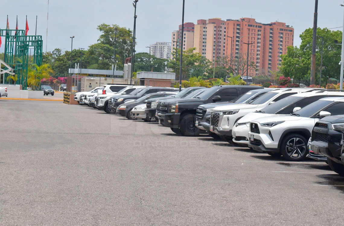 Asamblea Nacional propone revisar y fiscalizar tarifas de estacionamientos privados