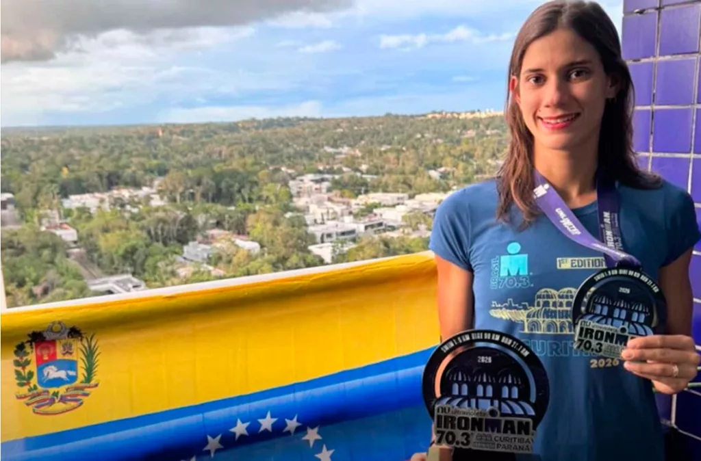 La venezolana Camila Valdez Carreño conquista el Ironman 70.3 de Curitiba y clasifica al Mundial de Niza