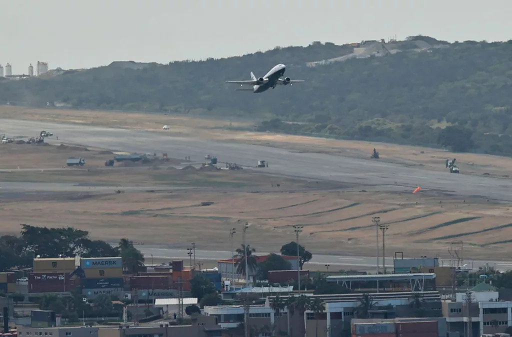 Venezuela negocia reactivación de rutas aéreas con Canadá, Alemania y Estados Unidos