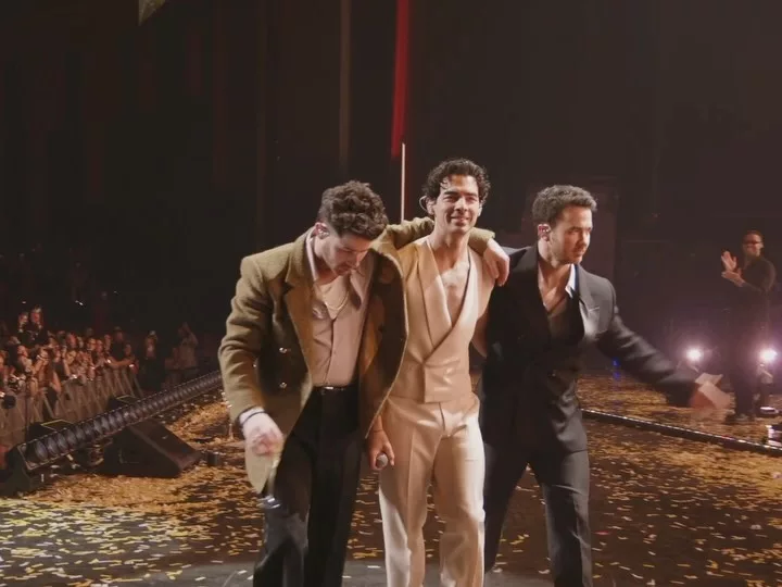 Los Jonas Brothers, Dwayne Johnson y Anne Hathaway serán honrados como Leyendas de Disney