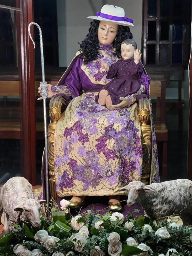 Vestida de fe: Conoce los trajes que llevó la Divina Pastora en esta visita 168
