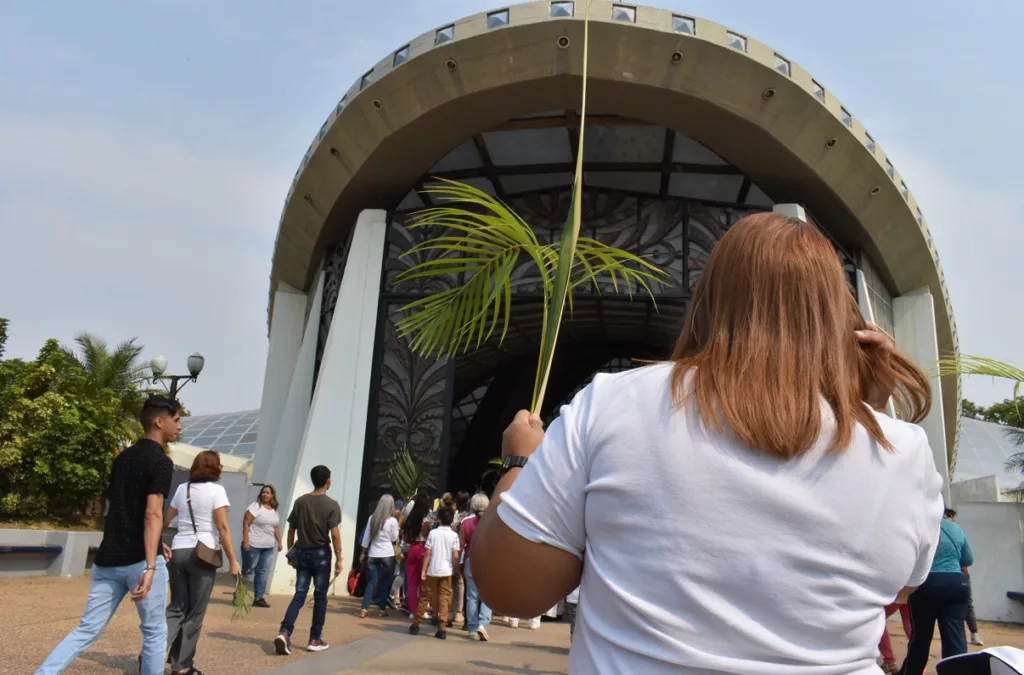 Domingo de Ramos: Una celebración que se debe recibir con caridad