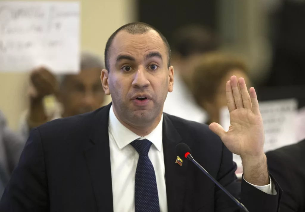 Larry Devoe y Eglée González Lobato: Conoce a los nuevos fiscal general y defensora del pueblo