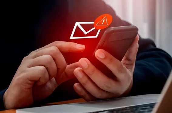 Alerta por aumento de estafas migratorias digitales contra hispanos en EE. UU.