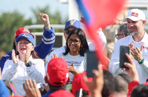 Delcy Rodríguez inicia negociaciones con Siemens y General Electric para estabilizar el sistema eléctrico