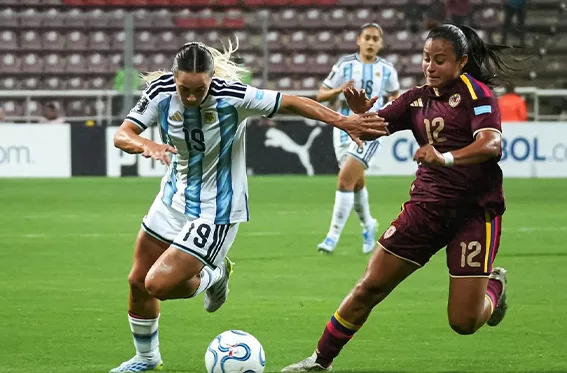 La Vinotinto femenina cae 2-1 ante Argentina y complica su ruta al Mundial