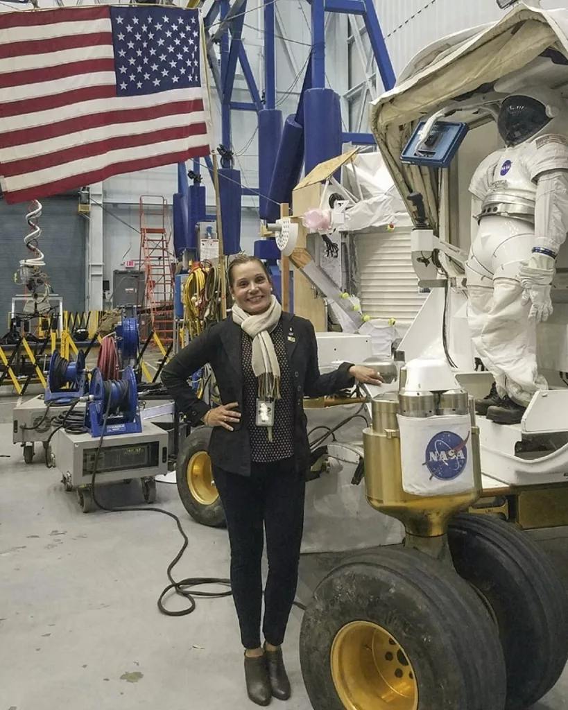 Evelyn Miralles: El ingenio venezolano que entrena a la tripulación de la misión Artemis II