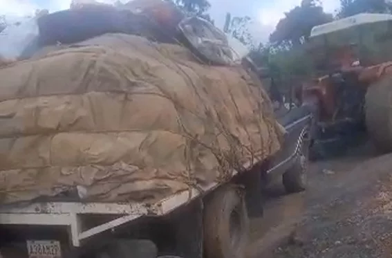 Vía entre Hato Arriba y la Cascada del Vino queda intransitable por las lluvias
