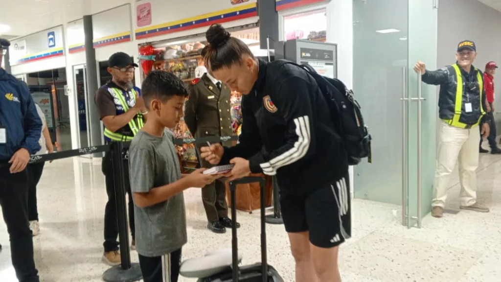 Preparadas para el Metropolitano: Vinotinto femenina y selección de Argentina ya están en Barquisimeto
