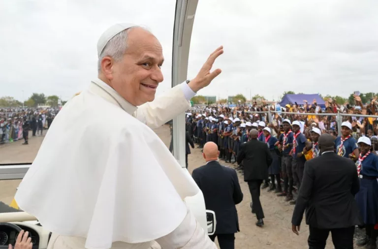 Papa León XIV en angola