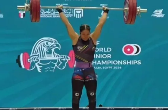 Claudia Rengifo logra el oro y récord panamericano en el Mundial Junior de Egipto