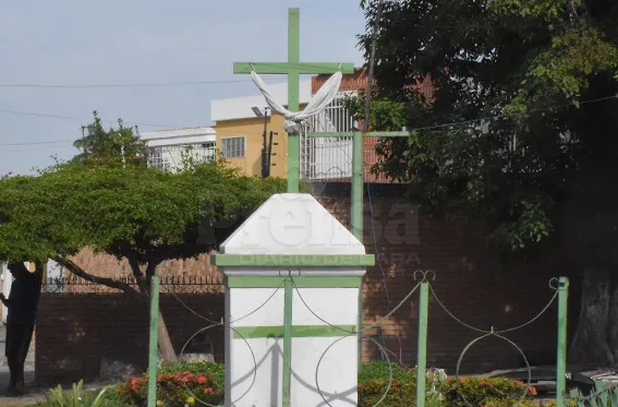 Cruces son guías del camino y faros de esperanza