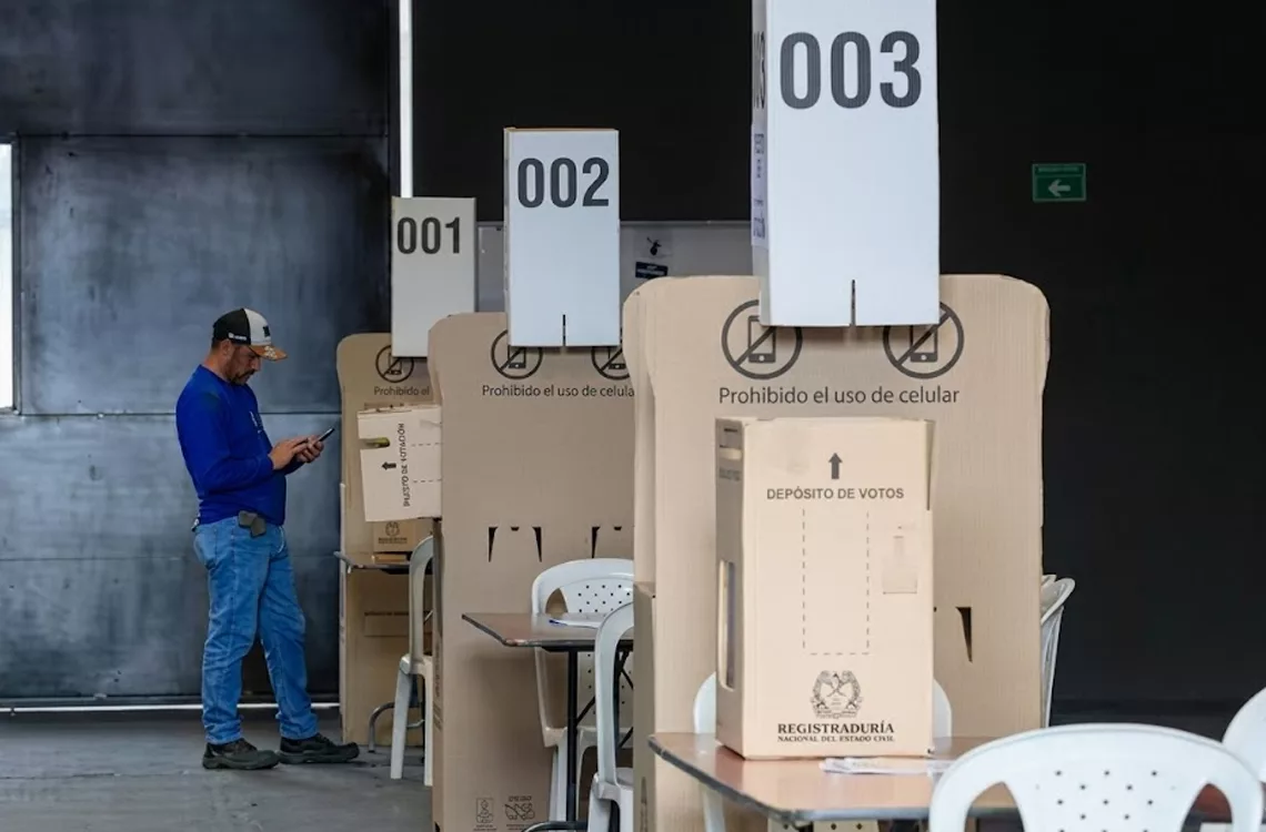 Elecciones en Colombia: más de 41 millones de ciudadanos acuden hoy a las urnas para escoger al sucesor de Petro