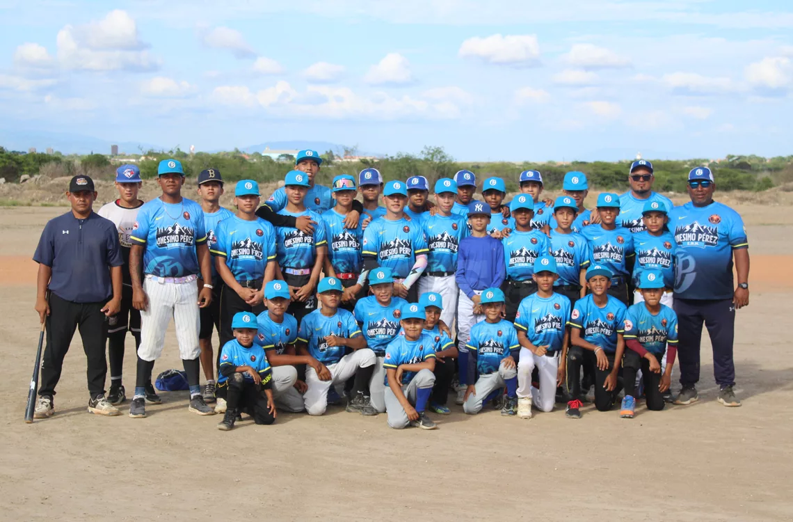 Escuela de Béisbol Onésimo Pérez de Cerritos Blancos solicita apoyo para consolidar su complejo deportivo
