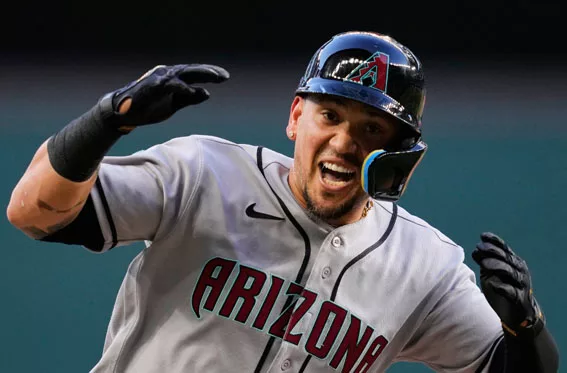 Ildemaro Vargas impone nueva marca personal de jonrones en Grandes Ligas