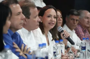Manifiesto de Panamá plantea negociación política entre Machado y Rodríguez para lograr elecciones libres