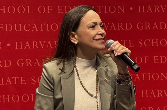 María Corina Machado presenta en Harvard su plan para la reconstrucción educativa de Venezuela