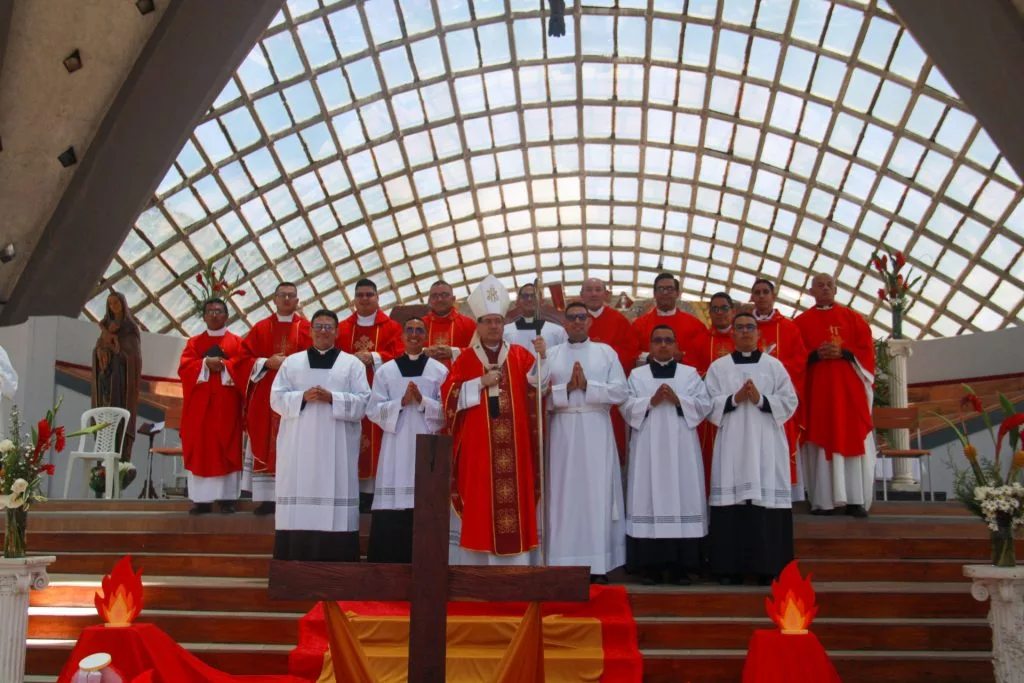 Clero en Barquisimeto, celebró Pentecostés