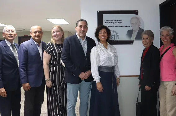 UFT moderniza sus espacios de investigación con un nuevo centro de estudios jurídicos y salón interactivo