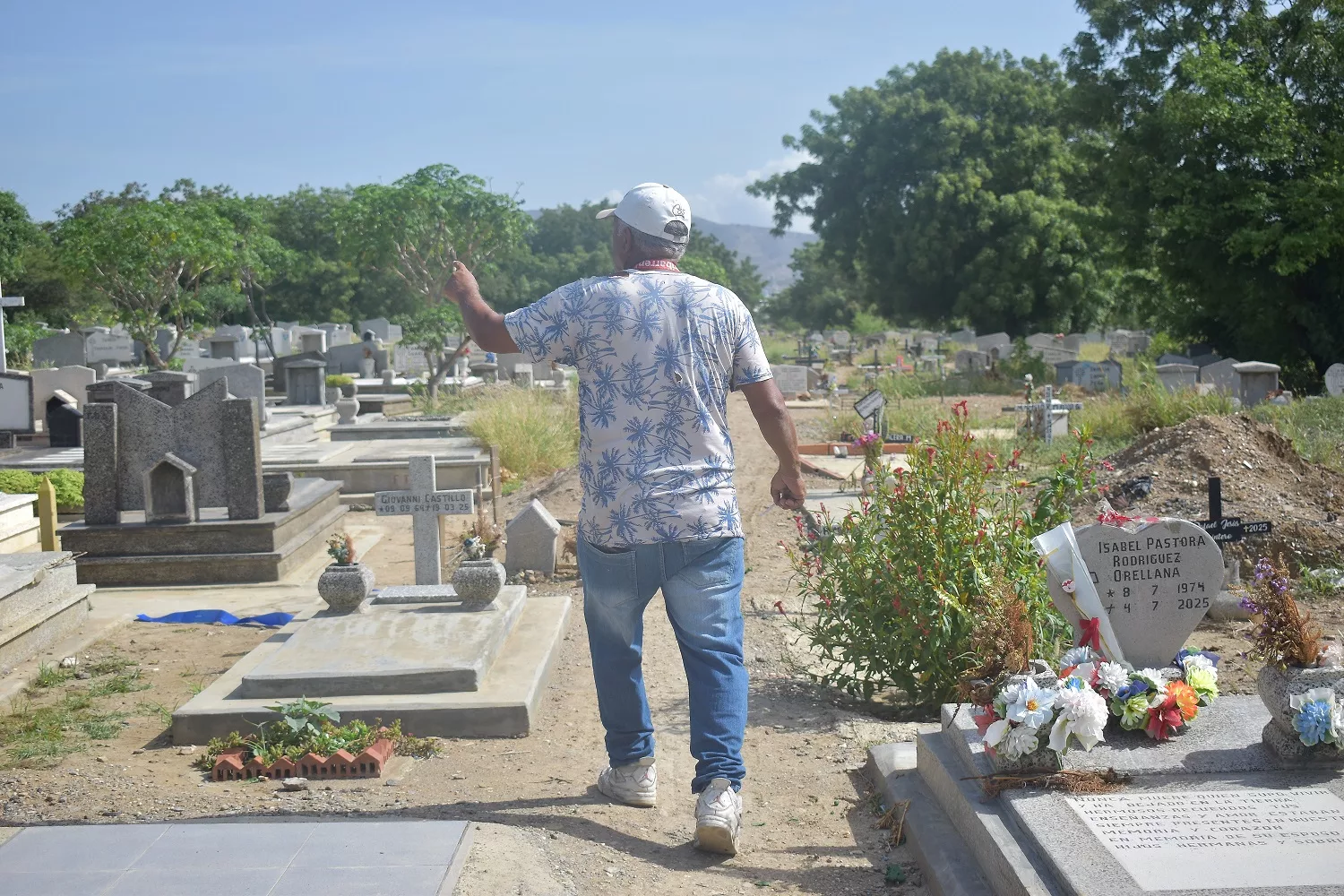 1Fosas improvisadas proliferan en el Cementerio Nuevo de Barquisimeto