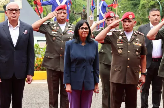 Delcy Rodríguez reconoce victoria de Abelardo de la Espriella en Colombia y llama a la cooperación