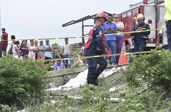 Hombre muere por descarga de alta tensión