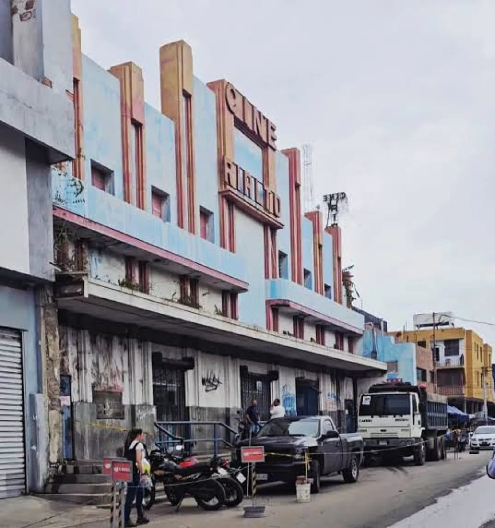 El Cin Rialto es un edificio que data de 1920