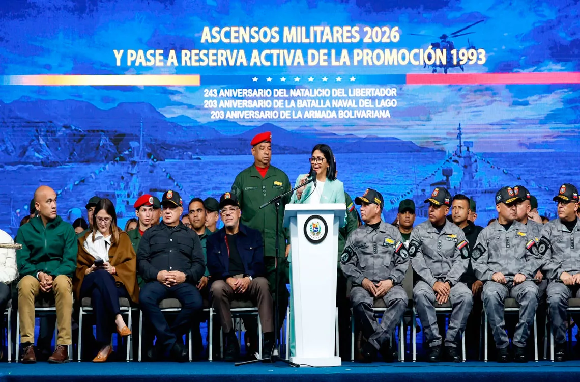 Delcy Rodríguez cambia al jefe operativo de la FANB y anuncia otras designaciones