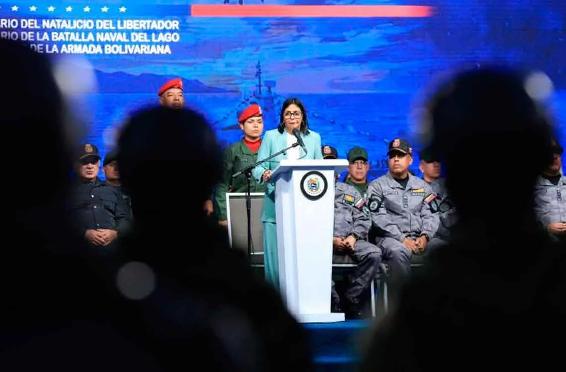 Delcy Rodríguez cambia al jefe operativo de la FANB y anuncia otras designaciones