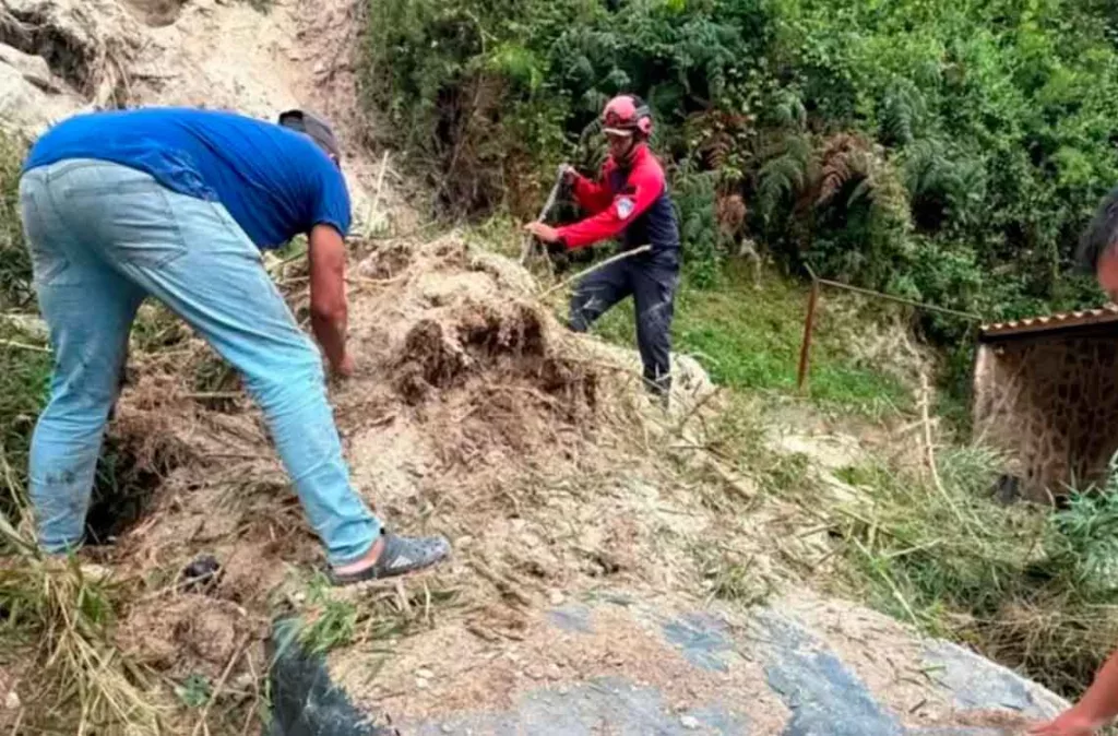 Deslizamiento de tierra Colonia Tovar. 2