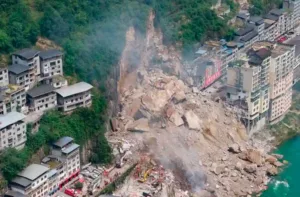 Deslizamiento en China deja desaparecidos y 1.100 evacuados