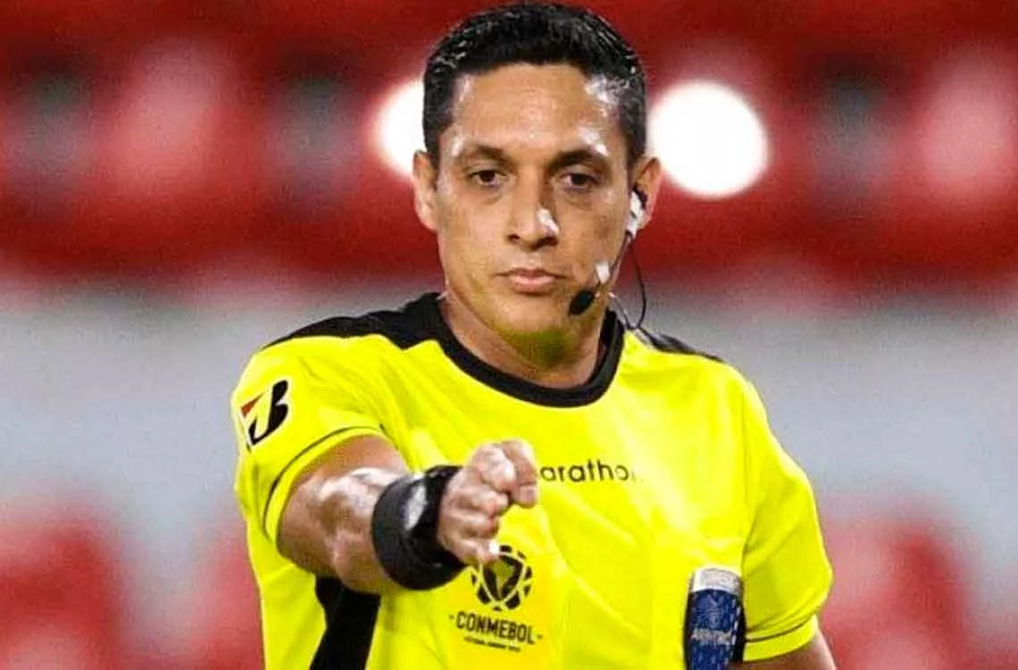 Jesús Valenzuela y su terna arbitral designados para el Inglaterra-Francia