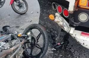 PNB pierde la vida tras colisionar su moto contra un camión en la vía a Quíbor