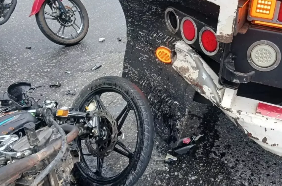 PNB pierde la vida tras colisionar su moto contra un camión en la vía a Quíbor