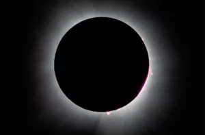 Todo lo que debes saber sobre el eclipse solar total del 12 de agosto