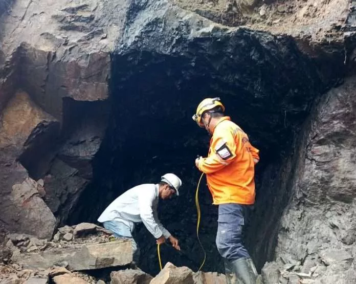 Protección Civil descarta emergencia por veta de carbón en Queniquea