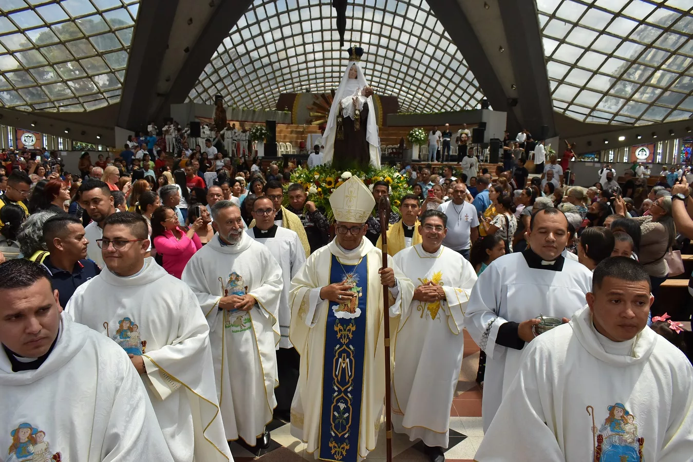 Virgen del Carmen devoción de los larenses