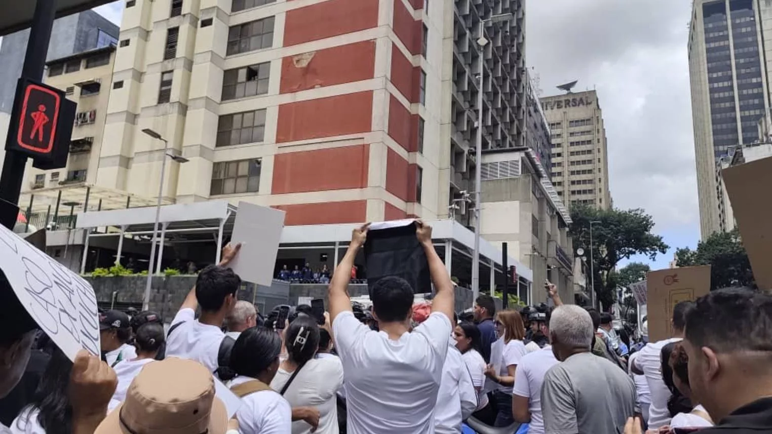 En Caracas: Familiares exigieron libertad plena de todos los presos políticos ante el Ministerio de Interior y Justicia