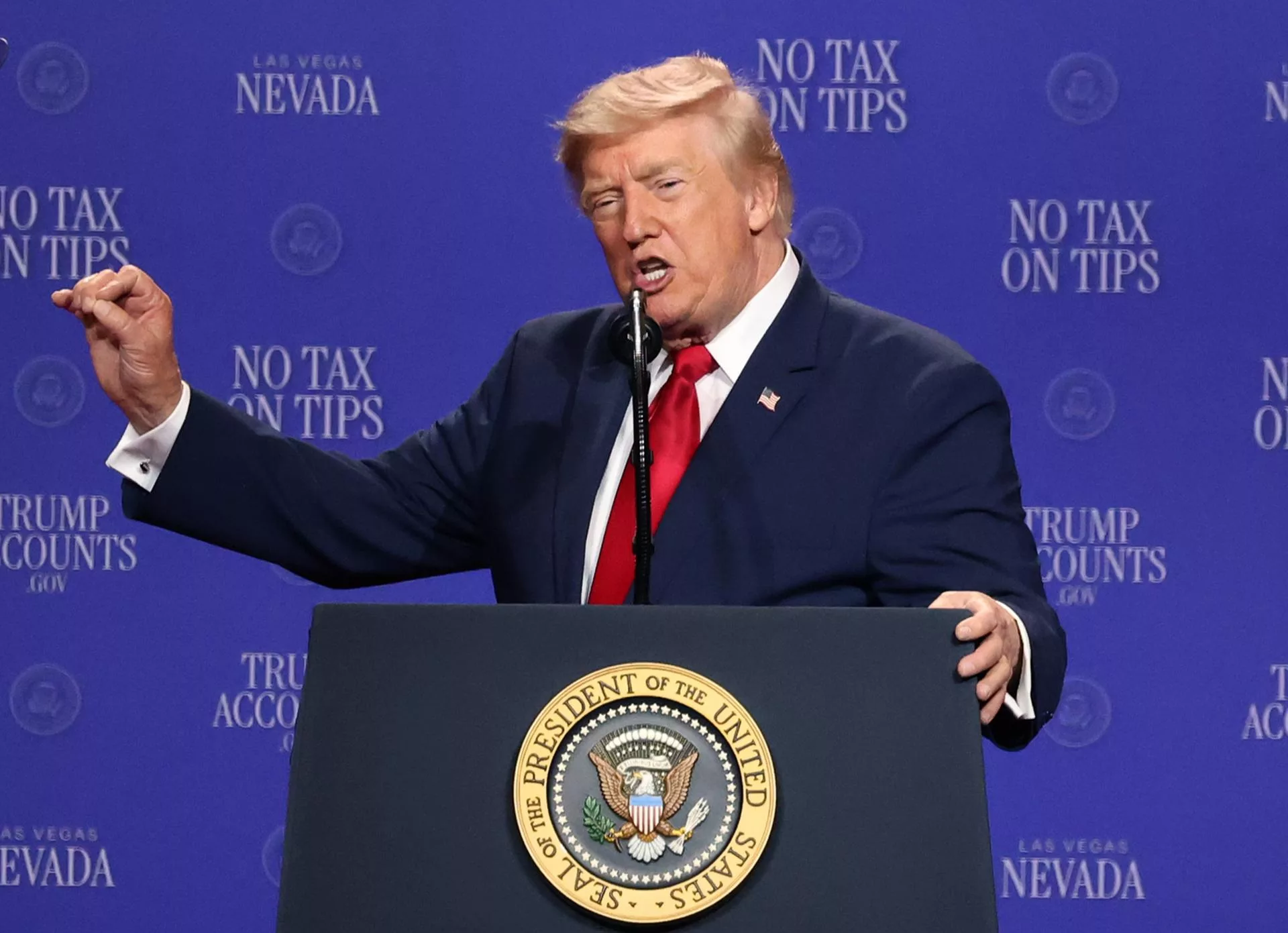 Trump califica de 