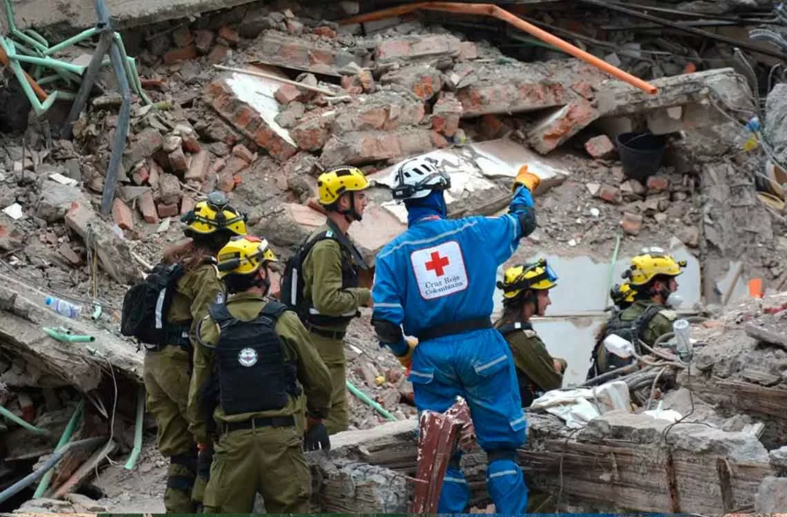 Gobierno colombiano confirma 312 víctimas por el terremoto