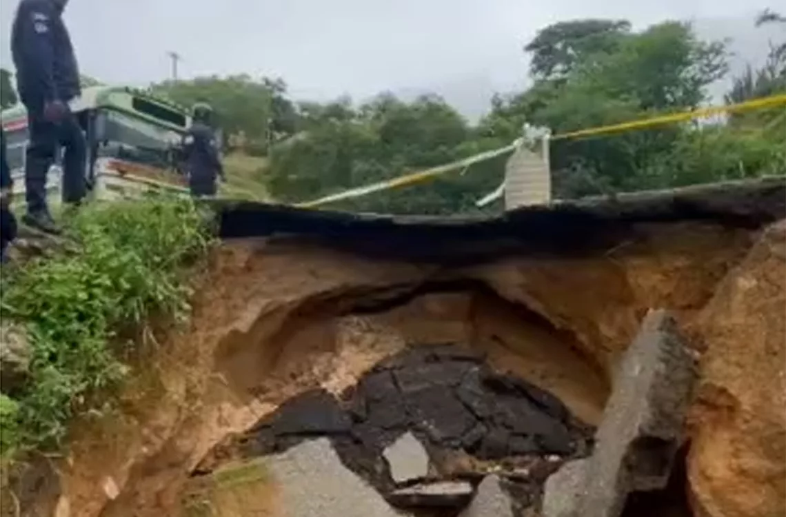 Advierten sobre la grave vulnerabilidad de la carretera principal de Aguada Grande en el municipio Urdaneta