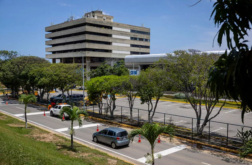 Aeropuerto Internacional de Maiquetía retomará operaciones en septiembre en terminal temporal
