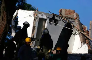 Sube a 169 el número de muertos y a 668 el de heridos por el terremoto en Colombia