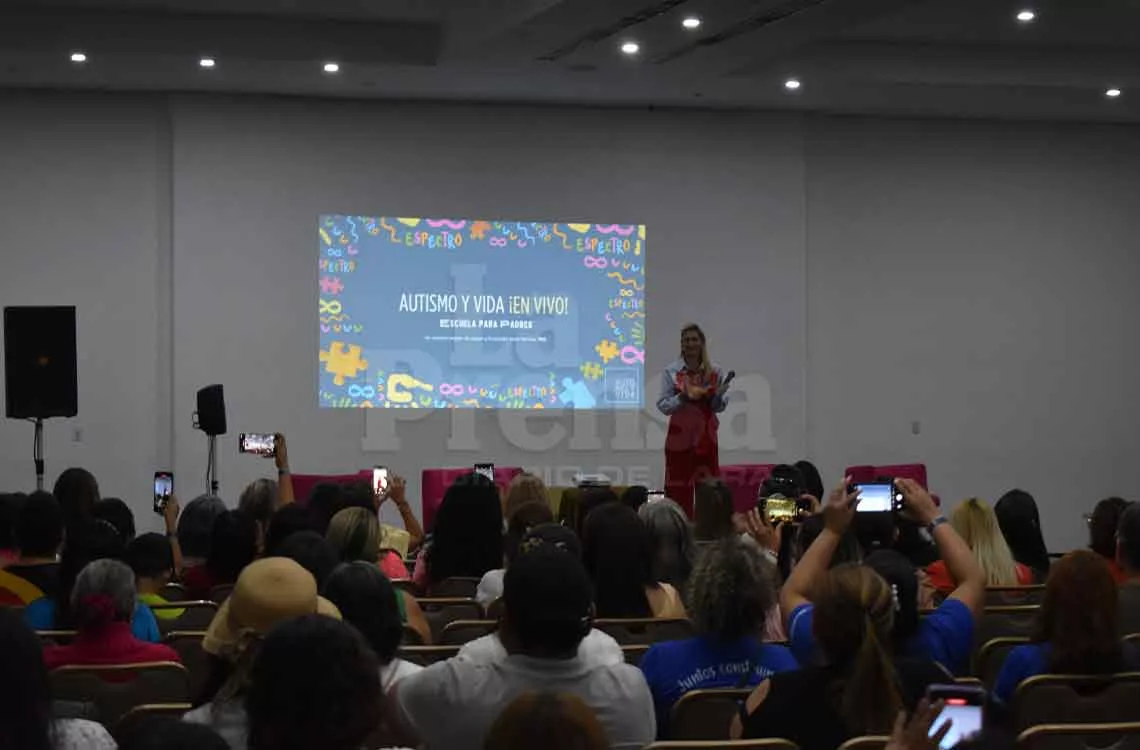 Fundaciones apoyan a padres de niños con TEA