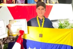 El venezolano Luis Enrique García González conquistó la medalla de oro en Olimpiada de Matemáticas